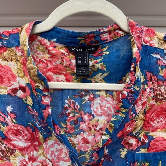 MNG Basics size 8 floral print blue and red blouse3/4 sleeve - Picture 3 of 16